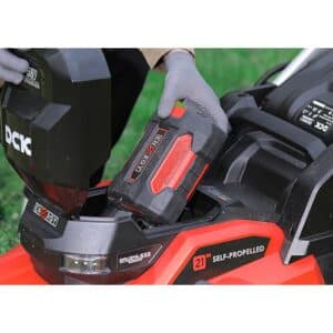 DCK Tools KDLM58212PK Akku Rasenmäher 58V mit 1x 7.5Ah Akku – Bild 9